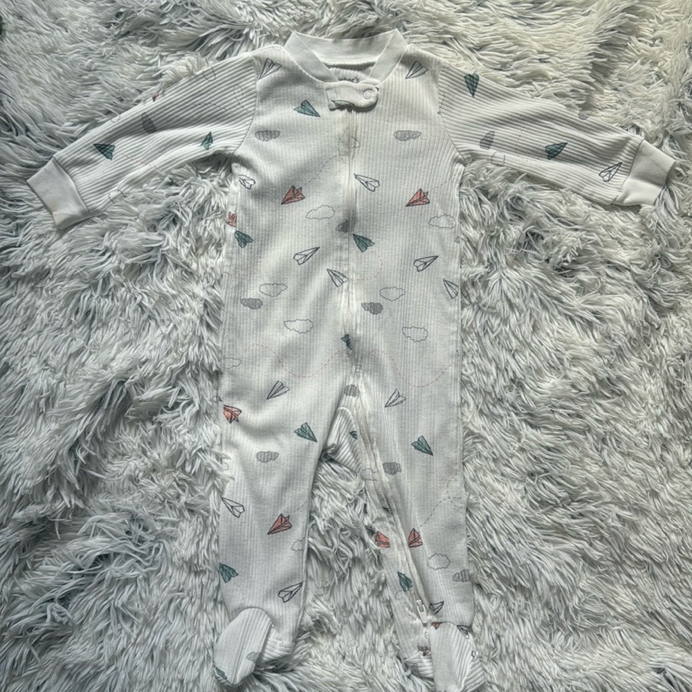 Carter’s | One Piece | 9 Month
